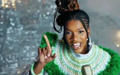 Starr Healer & Lwah Ndlunkulu - Ngisayogana